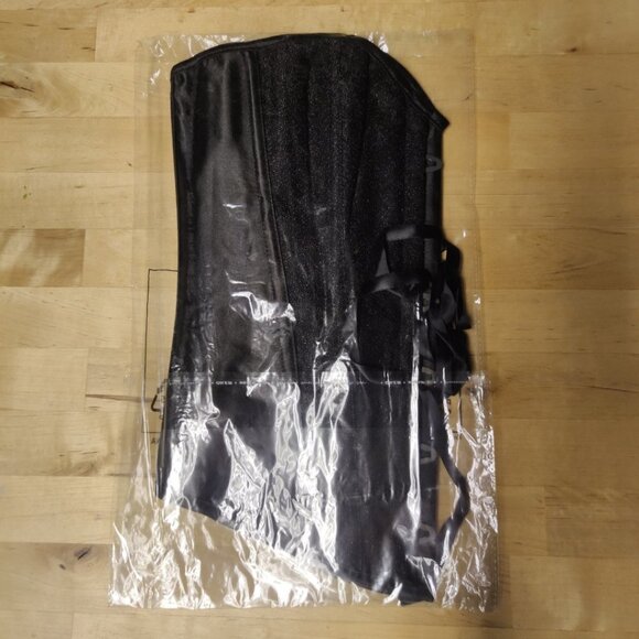 ๐ Black Sparkle Overbust Corset and Thong Set - Picture 9 of 9